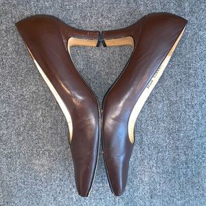 9.5M vintage brown leather pumps